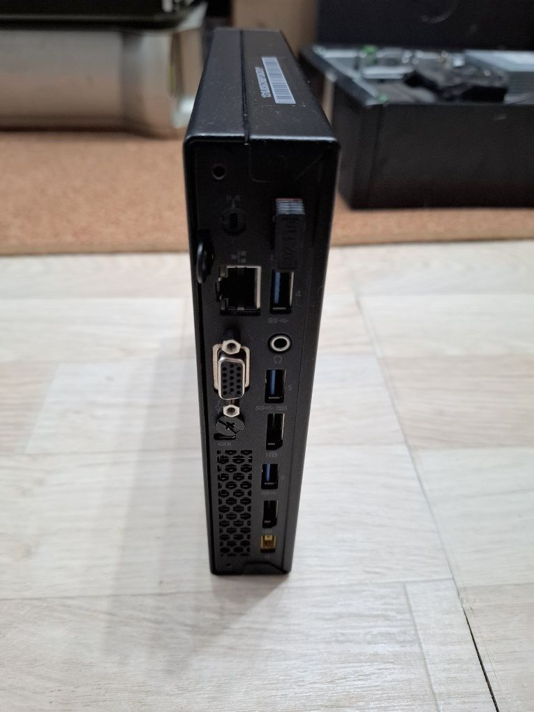 Mini PC Lenovo ThinkCentre M700 , i5 6600 , 8GB RAM , 256GB SSD