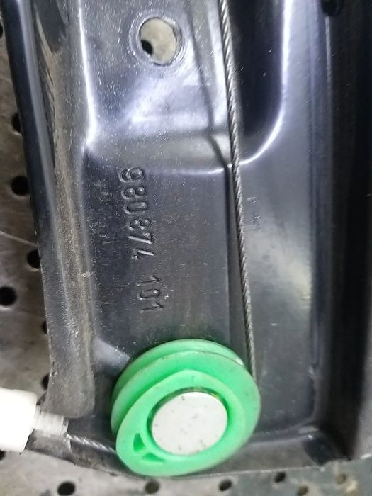 Macara geam electric dreapta fata vw passat b6 3c 980874101