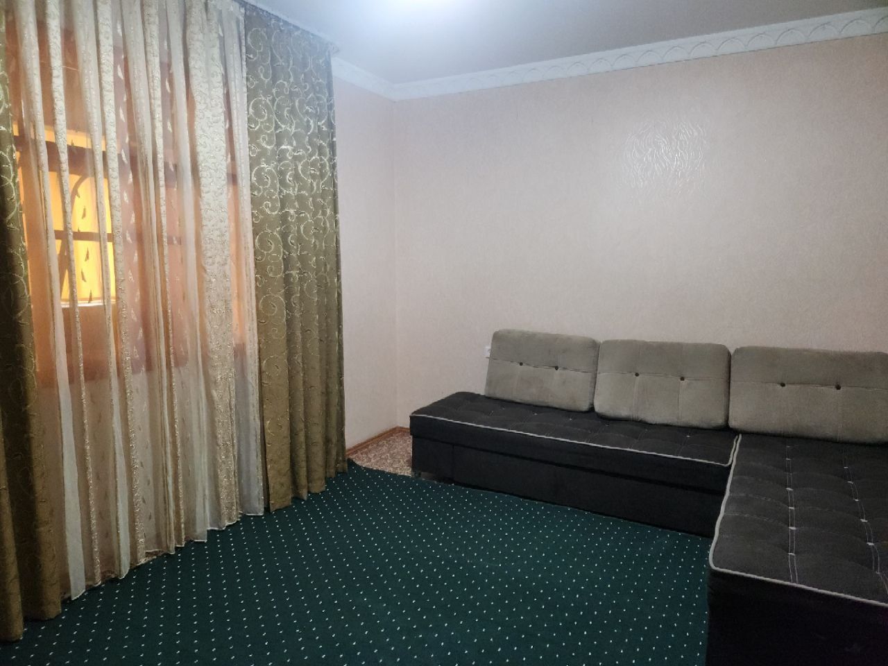 Arenda 3 xona 400 y.e Yunusabod 4