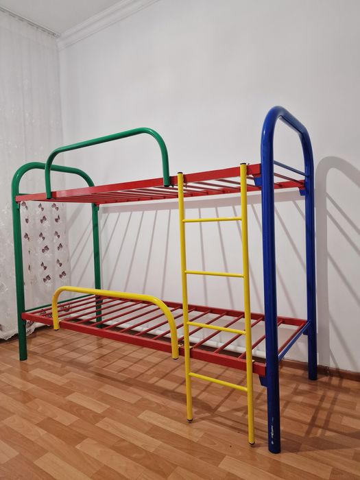 Двухярусный кровать металлический с матрасом новый