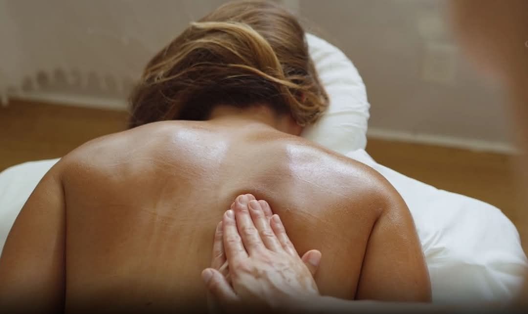 OFERTĂ IULIE - !!! - Masaj de Relaxare si Anticelulitic - pentru femei