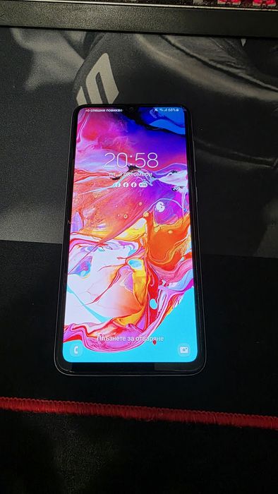 Телефон Samsung Galaxy A70