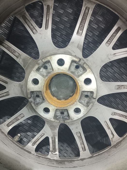 Vand jante aliaj 17 cu senzori de presiune  originale