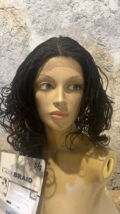 Peruca brunet lunga, bride africane la baza, aspect natural