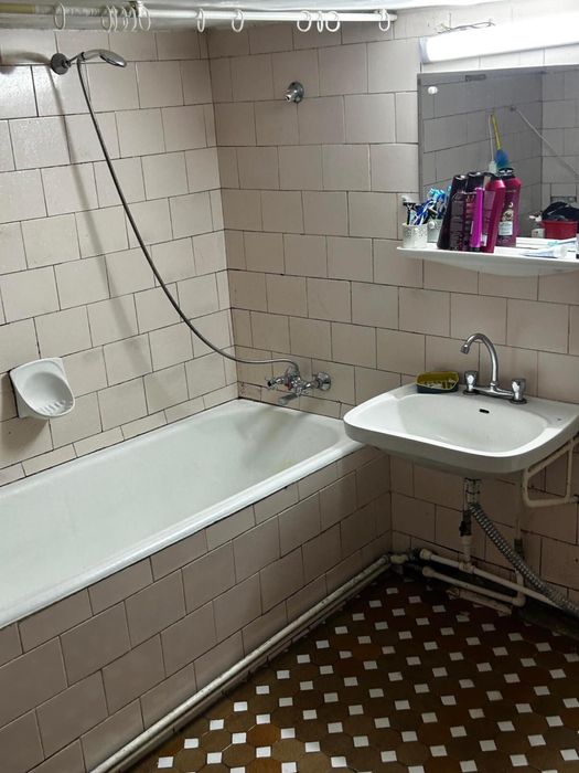 Cazare la casă muncitori asiatici