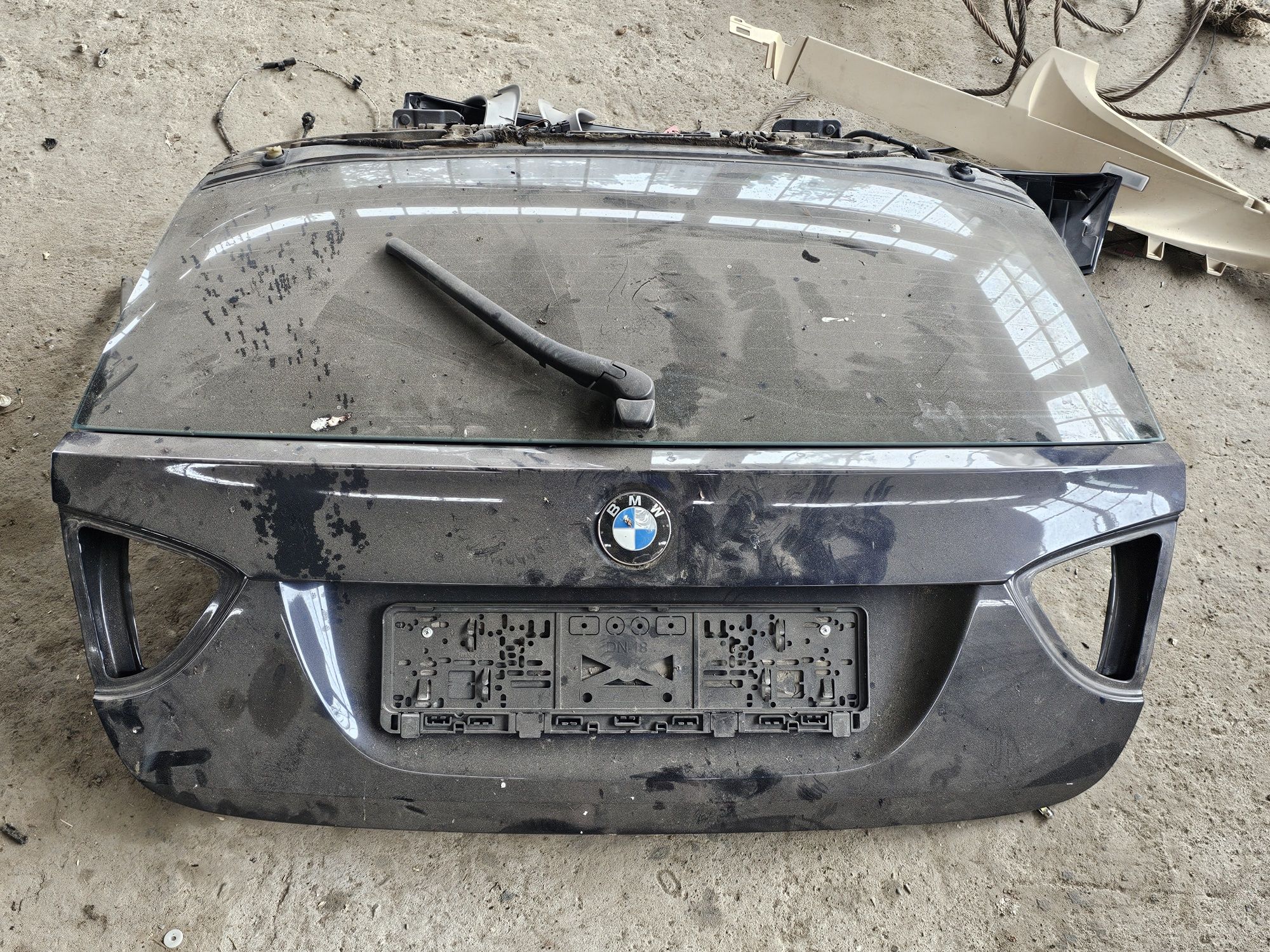 Багажник е91 капак бмв bmw e91 заден капак пета врата