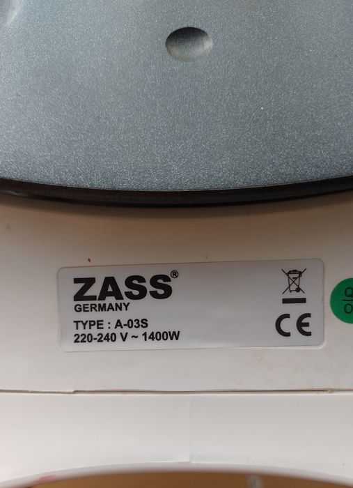 Fier de calcat cu abur ZASS A-03s