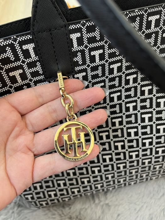 Furla Michael Kors Tommy Hilfiger чанти