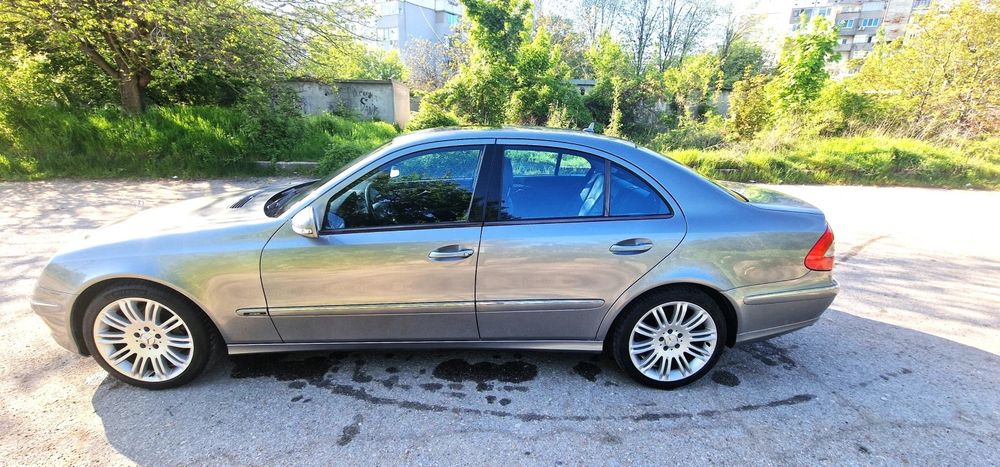 Продавам Мерцедес W 211  бензин 3.5