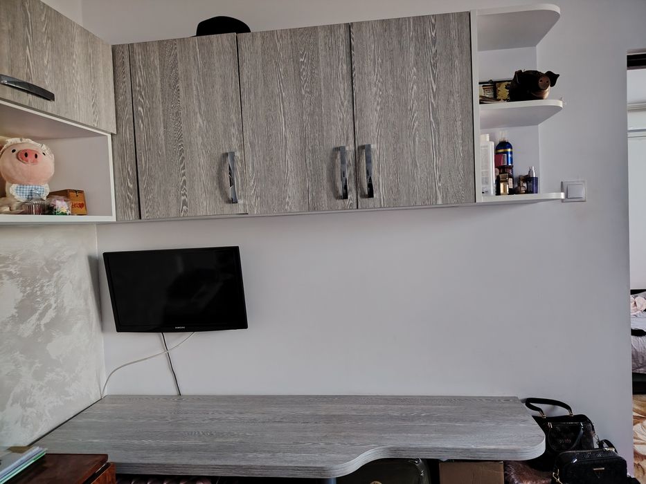 Mobila dormitor culoare gri