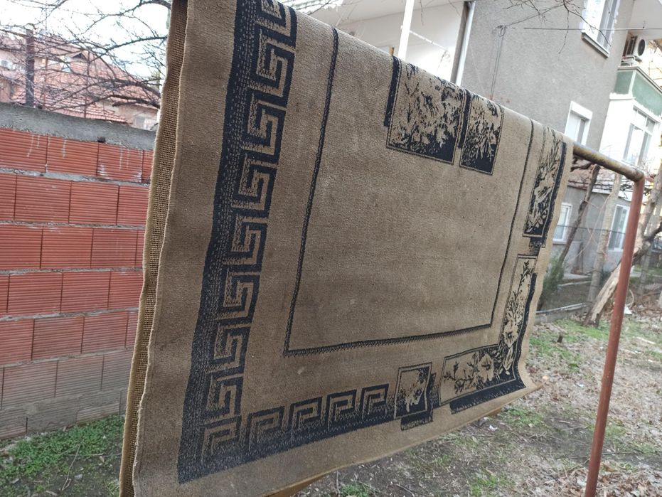 Продавам килими 2 броя