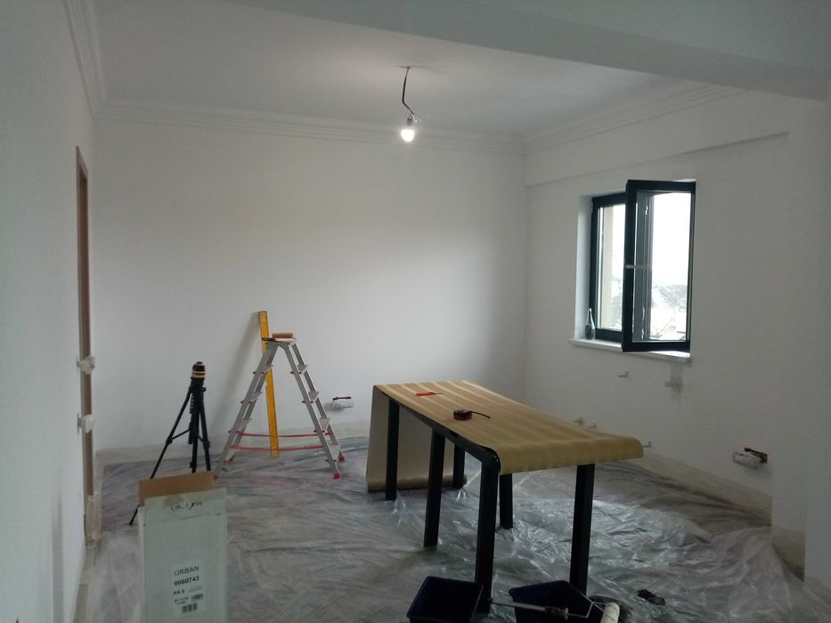 Montaj tapet și văruit de calitate în Iași!