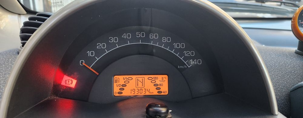 Vând Smart 0,7 turbo