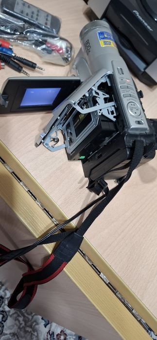 Продается видеокамера Jvc