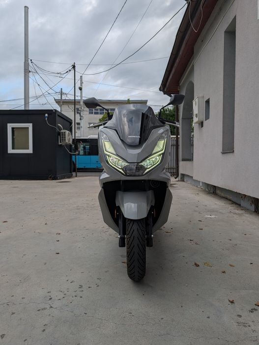 Scuter Honda PCX 125CC