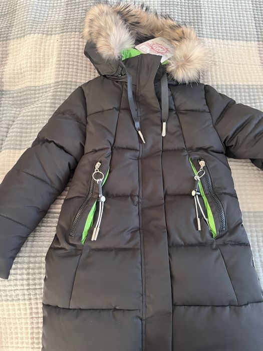 Зимняя куртка НОВАЯ на рост 122