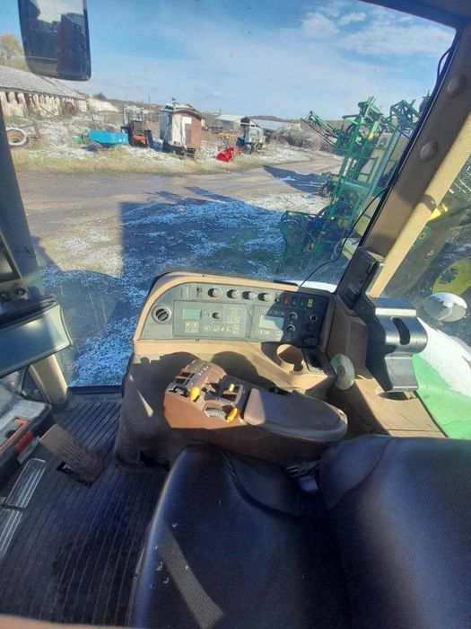 Трактор John-Deere 8430