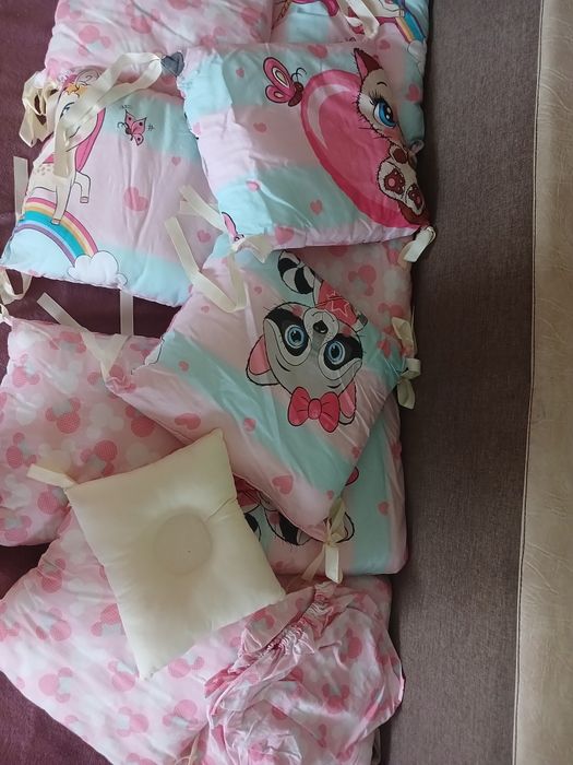 Бортики в кроватку