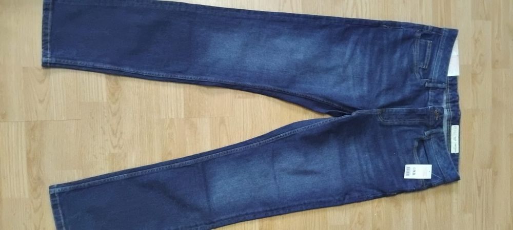 Pantalonii blugi bărbați noi L/50