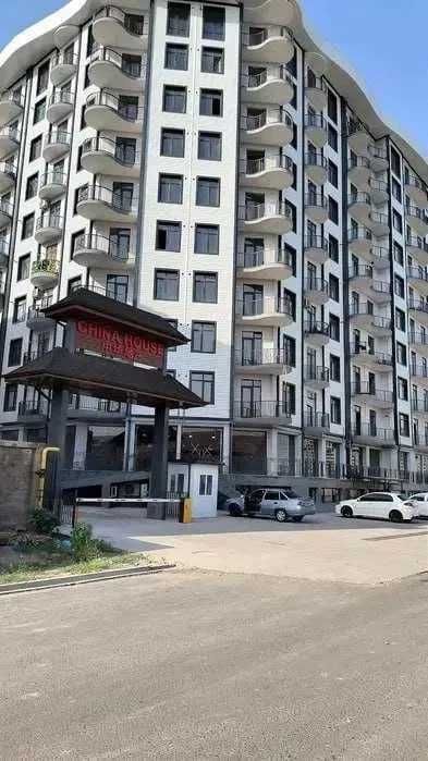 рохат зор нархда 3хонали коробка кадастр бор Жк China House 81м2;