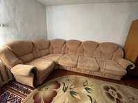 Продам угловой диван с 2-мя креслами
