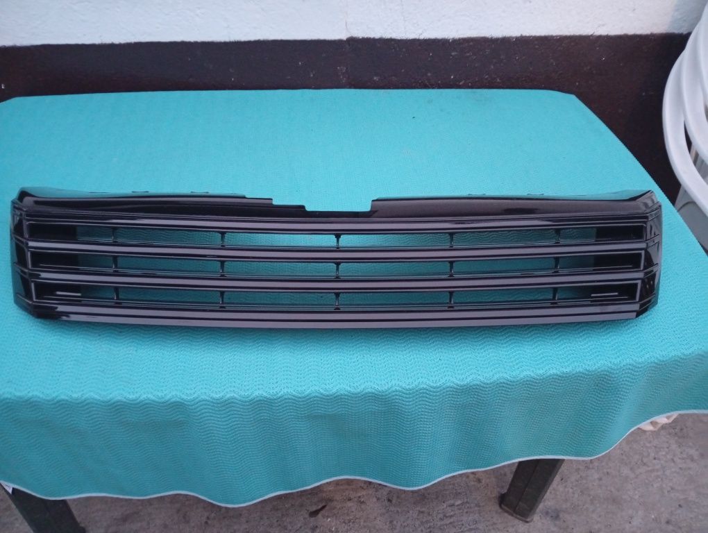 Vand grila fara semn vw passat b7