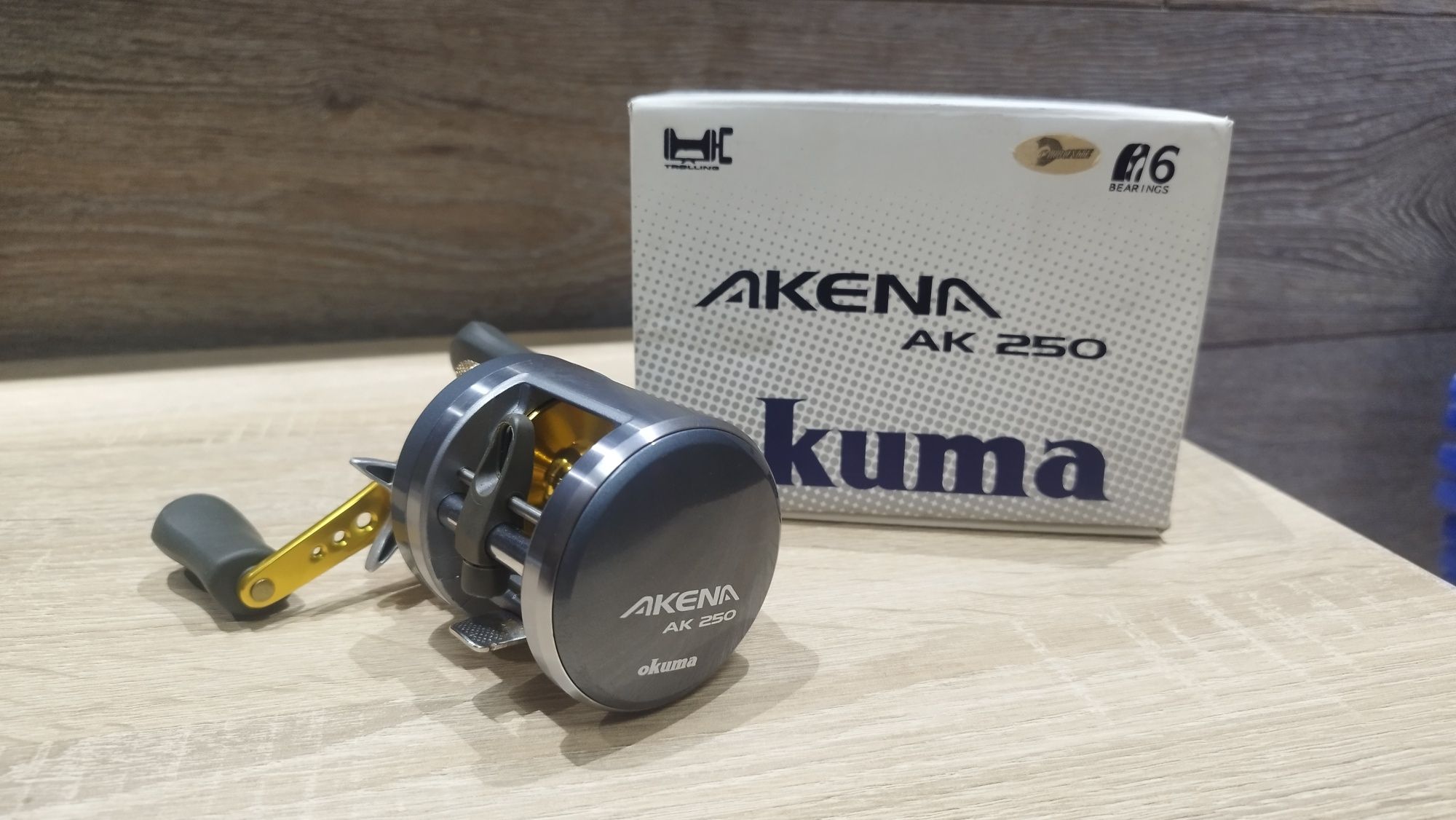 Мультипликаторная катушка Okuma Akena AK 250