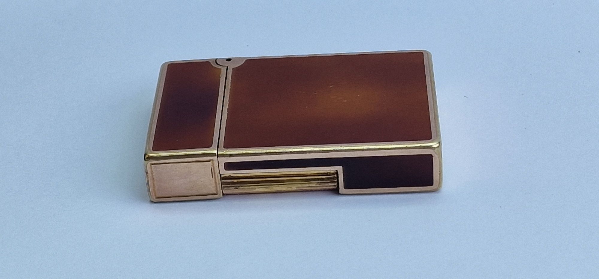 Запалка Dupont .