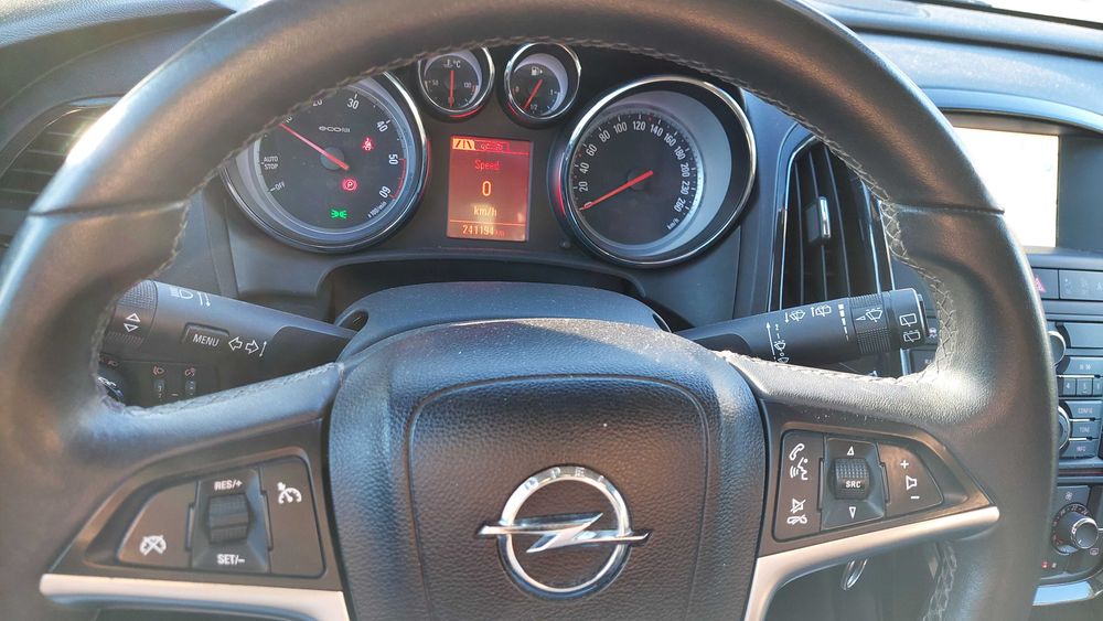 Opel Astra J 1.7 CDTI ecoFLEX 130 CP  – SRi 5 uși, 2012