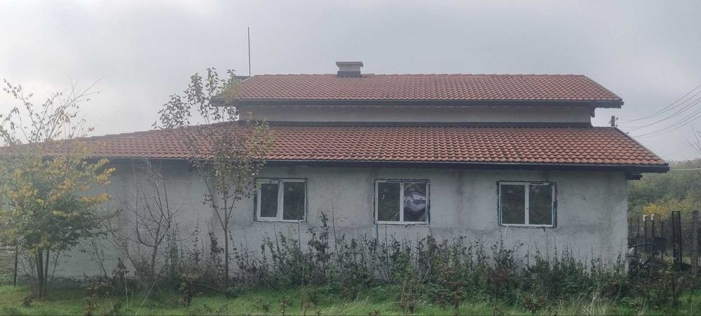 Къща 300кв.м. РЗП на два етажа