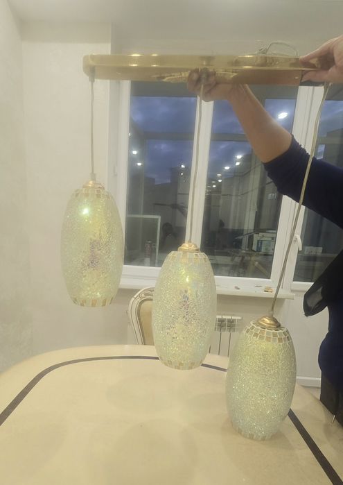 Люстра трехрошковая