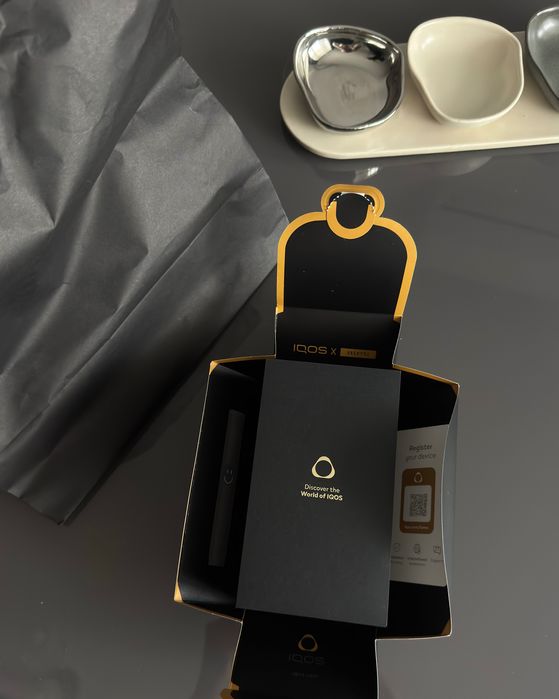 Iqos ILUMA i x Seletti Limited Edition