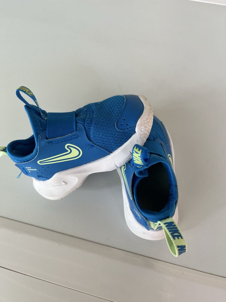 Бебешки маратонки nike