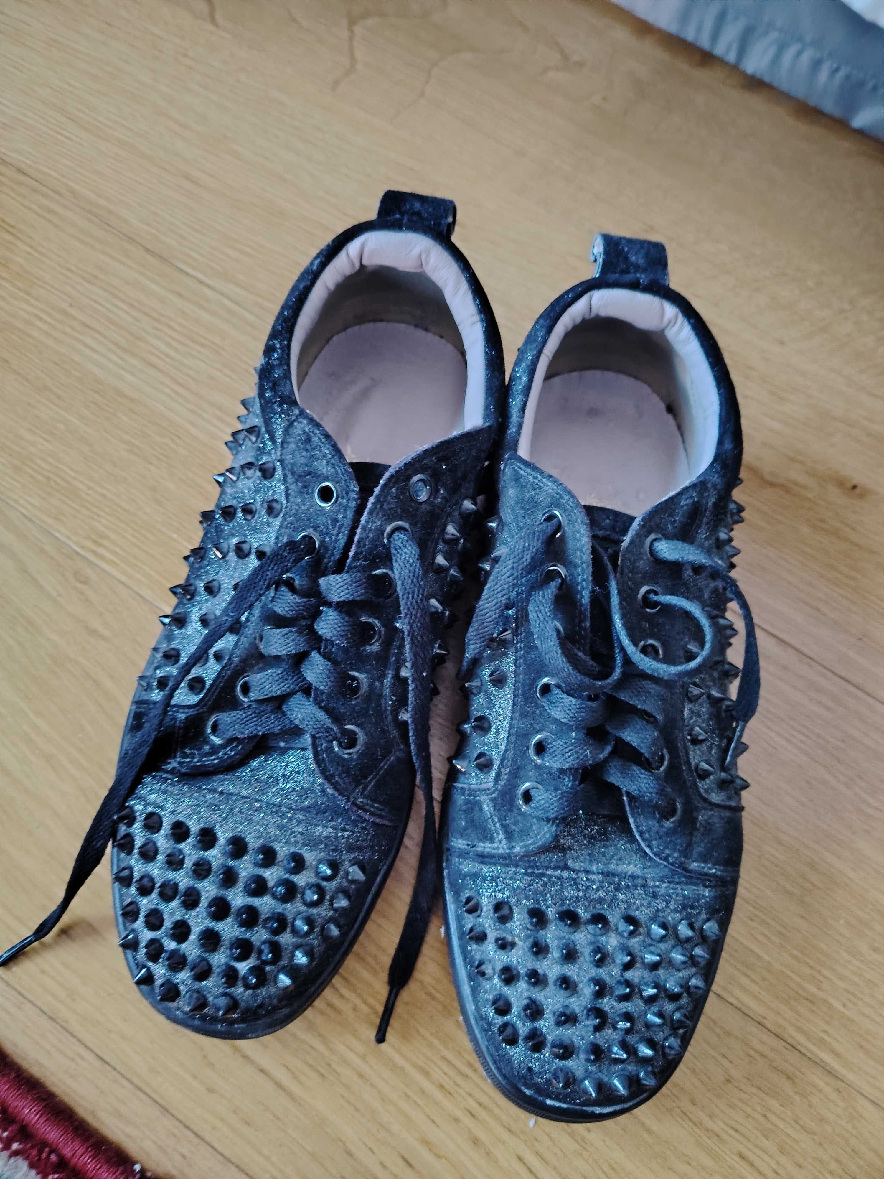 De vanzare trainers Christian Louboutin Junior Spikes, EUR 40.
