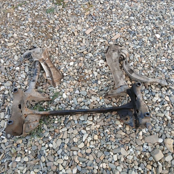 Jug cadru motor fata punte audi a6 c7