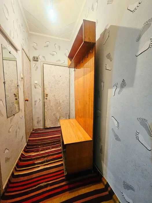 Чиланзар 19 / Продаю 2х комнатную зеркалка