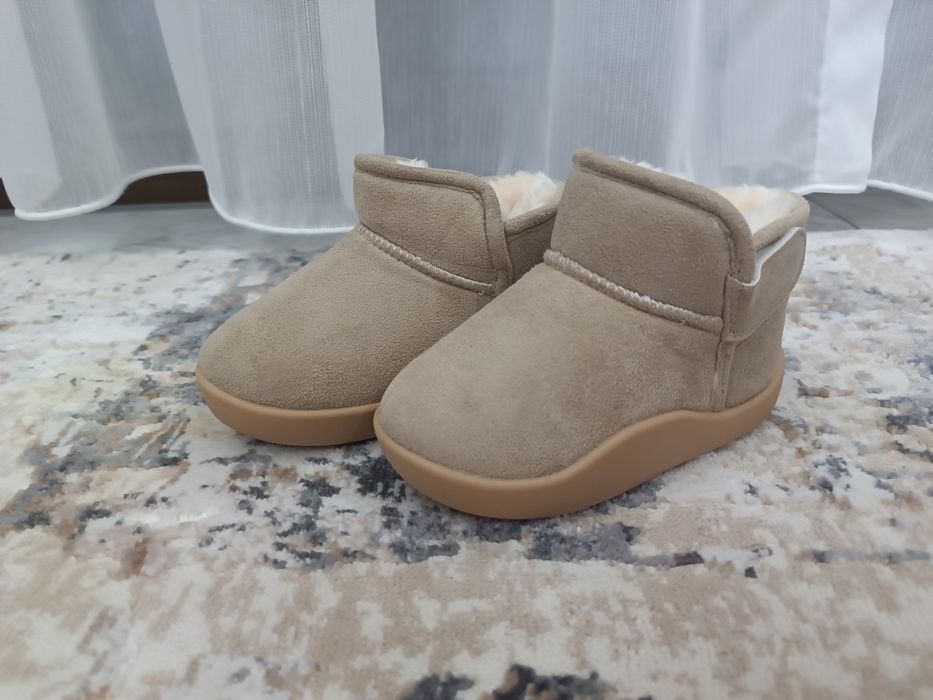 Детски зимни боти