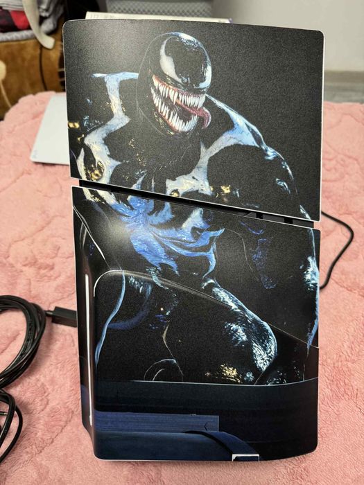 Vand PS 5 Slim 1 TB Nou