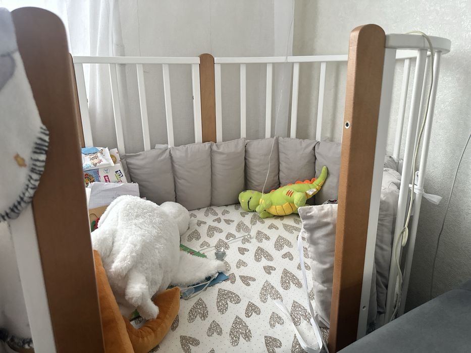 Продам кроватку трансформер детскую