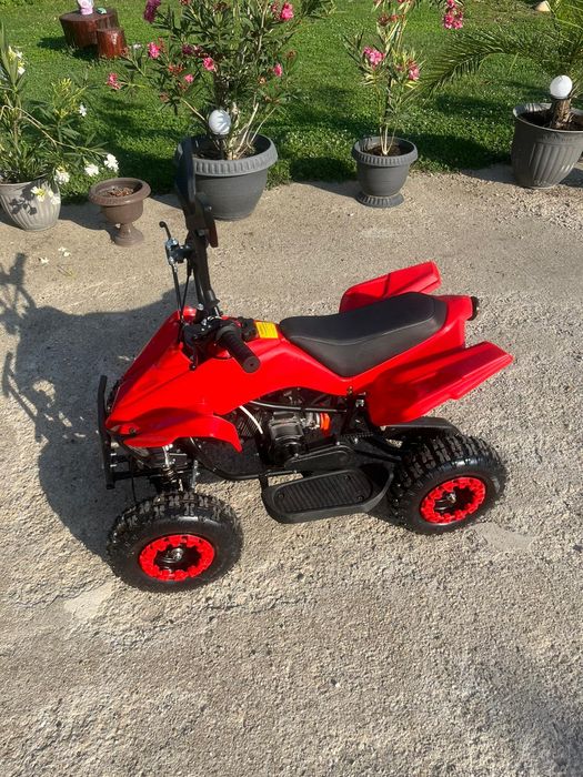 Se vinde atv de 49 cc este nou nu a fost folosit