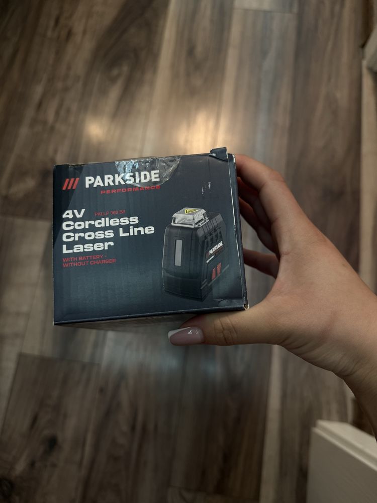 Лазерен нивелир PARKSIDE 4V Cordless Cross Line Laser с триножник