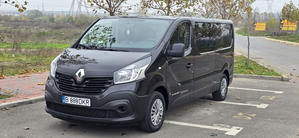 Renault Trafic 8+1