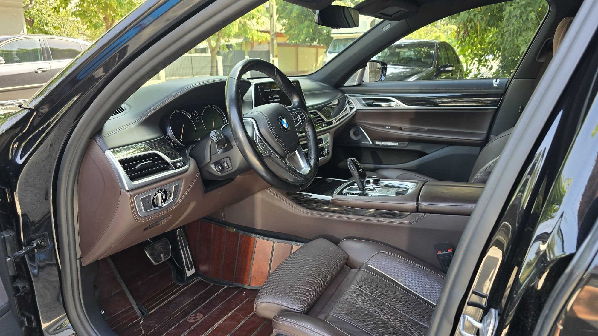 BMW 750 Li X-Drive M-Pack