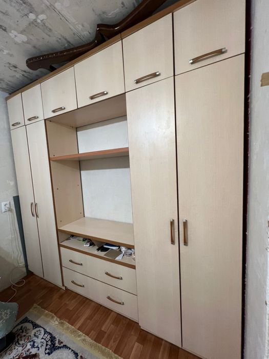 продам спальную гарнитуру