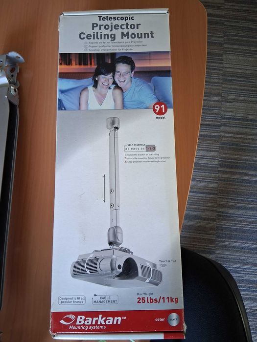 Suporturi telescopice de tavan pentru videoproiector – Barkan model 91