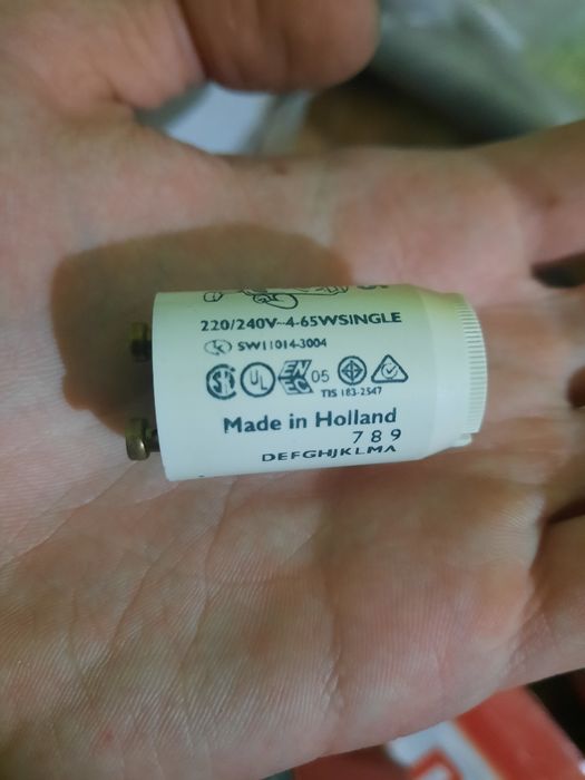 Дросселя и стартер для люминисцентных ламп