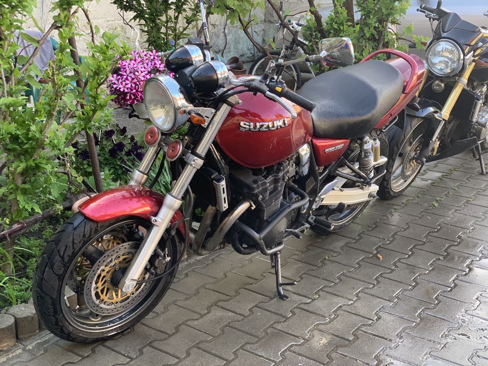 Vand Suzuki GSX 750 Inazuma - 9500 km