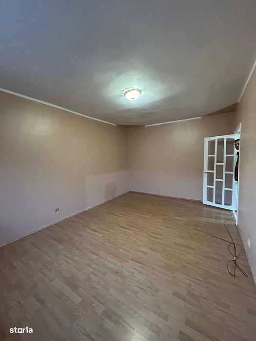 Garsoniera - Zona Sud - parter - 30 mp - 36000 euro  negociabil