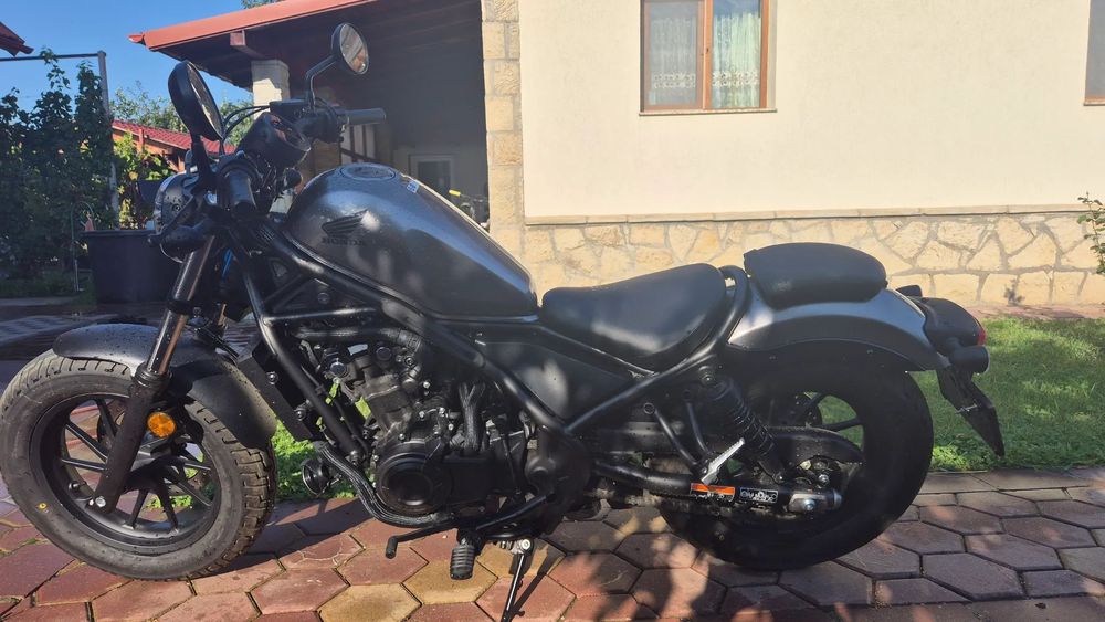 Honda CMX 500 Rebel Motocicleta este nouă, adusă de la reprezentanță din Germania.