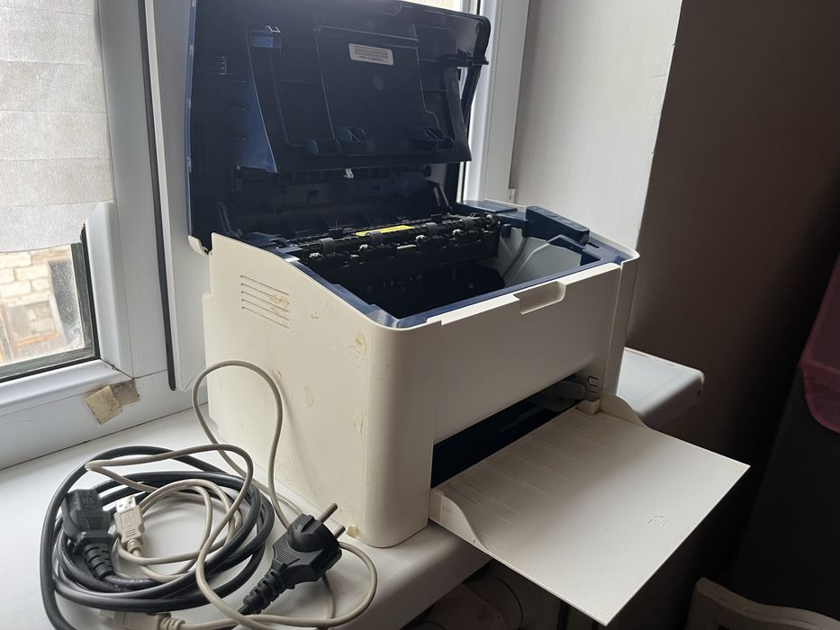 Продаю принтер Xerox Phaser 3020